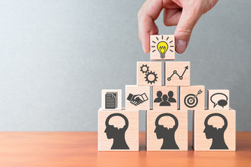 玩家辅助神器“微信小程序跑得快怎么拿好牌”透视开挂教程