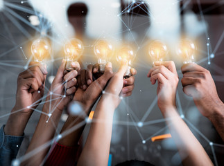 玩家必看教程“微乐自建房如何让系统发好牌”详细开挂